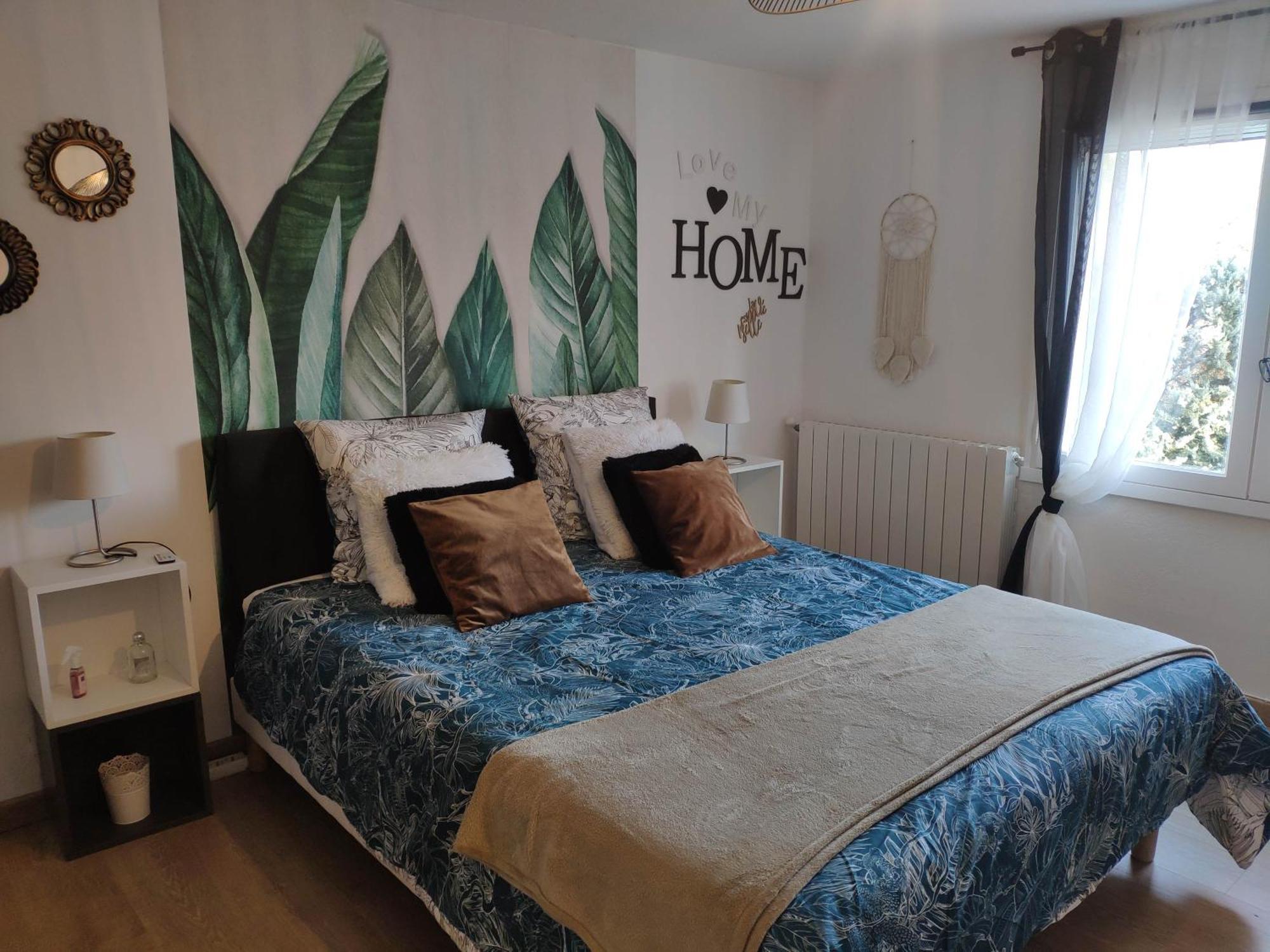 La Tourelle Suite Cosy Entre Vignoble Aixois Et Luberon Le Puy-Sainte-Réparade エクステリア 写真